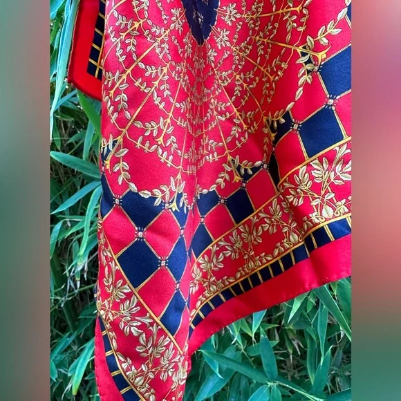 Genuine vintage LANVIN geometrical red gold silk scarf square - Picture 8 of 15